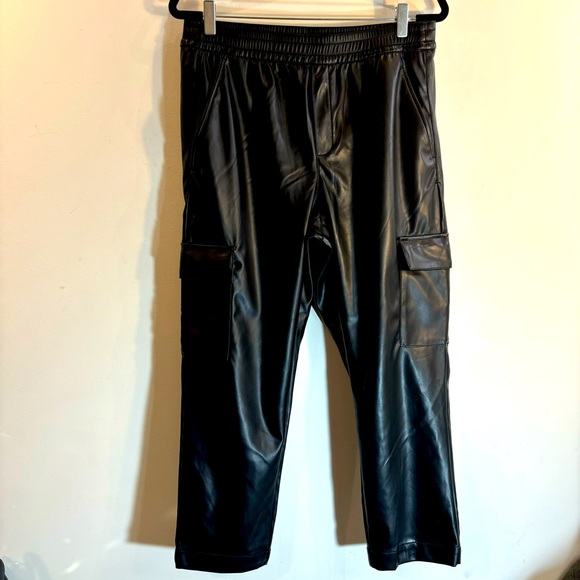 GAP Sz M Easy Pant Faux Leather Straight Leg Cargo Style Elastic Waist NEW - Picture 2 of 13